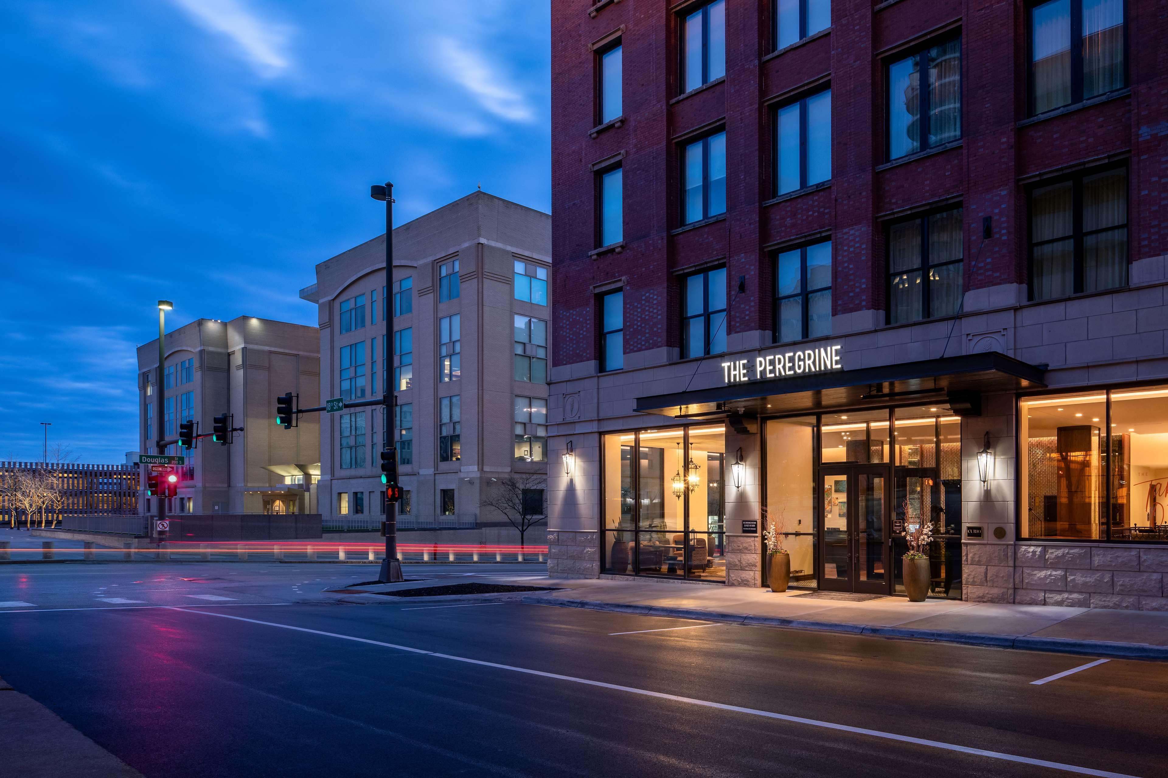 Отель The Peregrine Omaha Downtown Curio Collection By Hilton Экстерьер фото