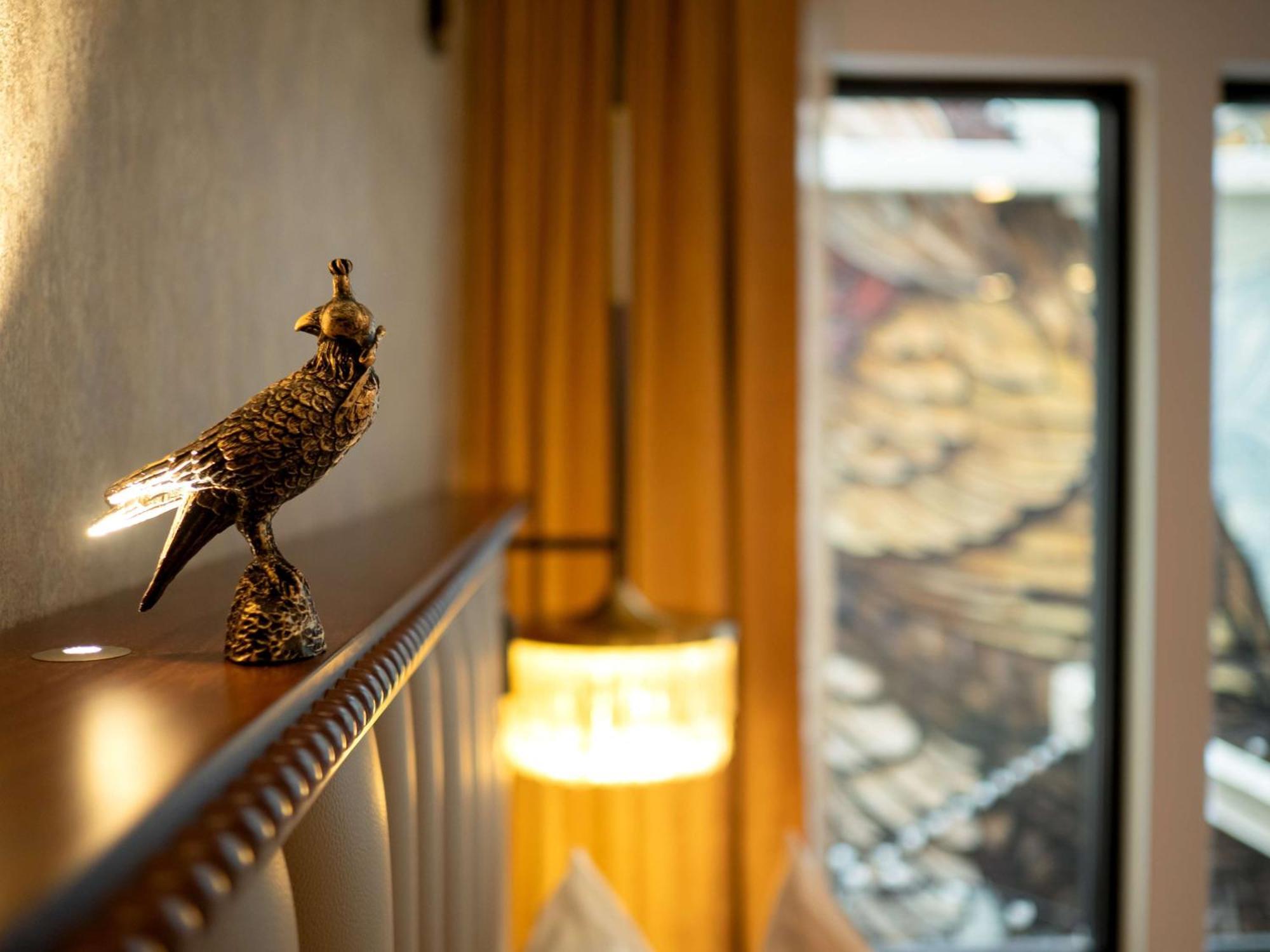 Отель The Peregrine Omaha Downtown Curio Collection By Hilton Экстерьер фото