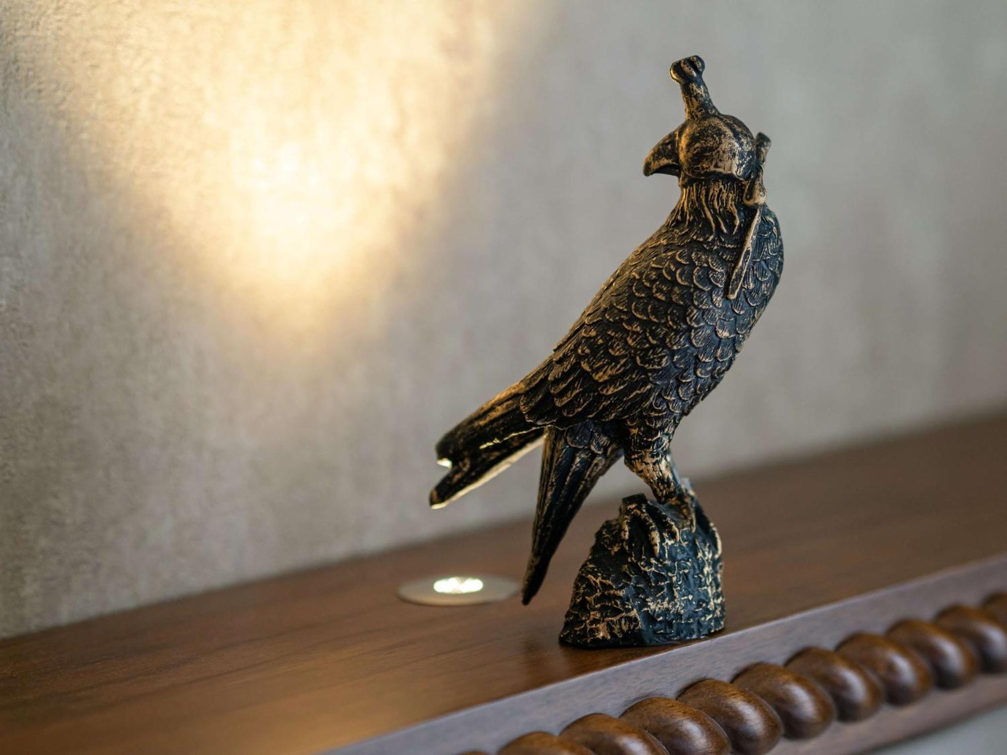 Отель The Peregrine Omaha Downtown Curio Collection By Hilton Экстерьер фото