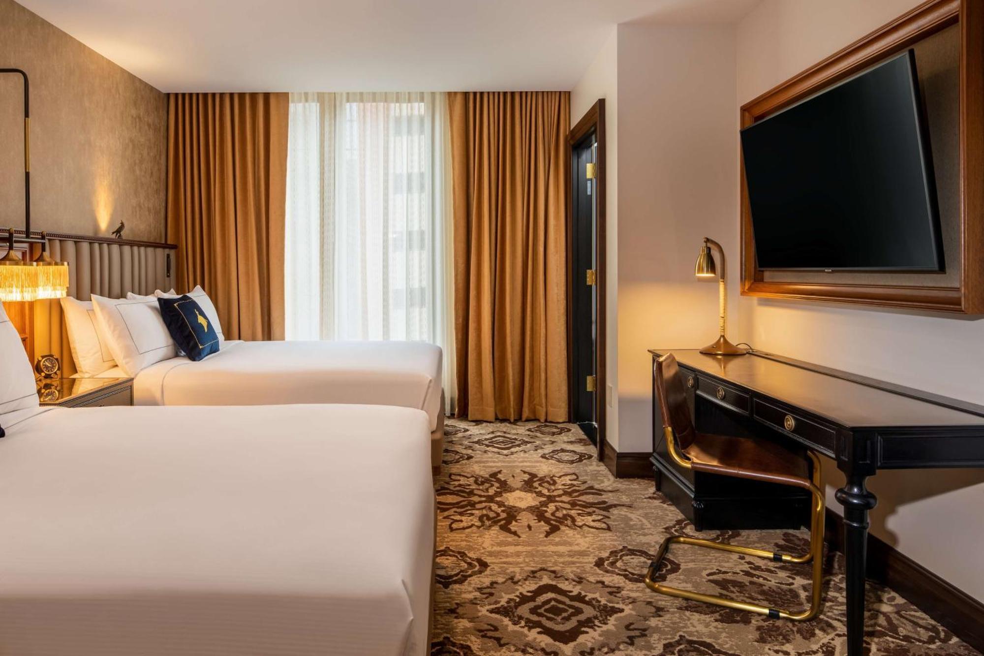 Отель The Peregrine Omaha Downtown Curio Collection By Hilton Экстерьер фото